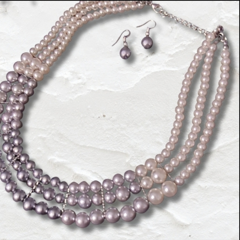 Three-tier Short Pearl Necklace